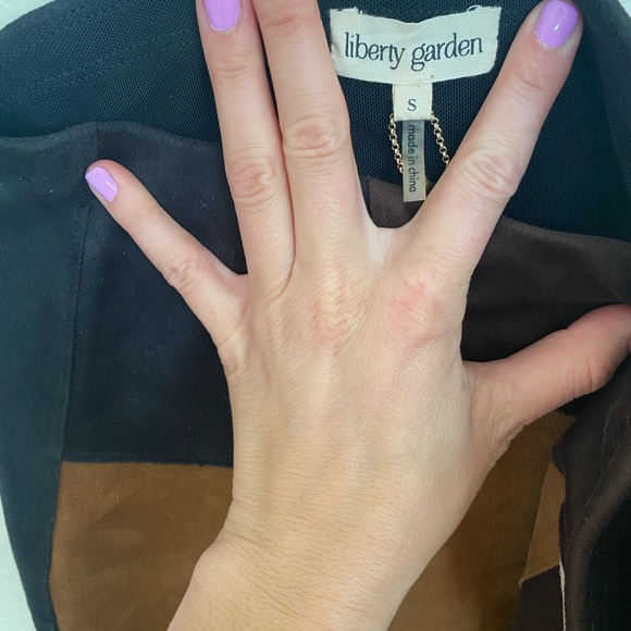 Liberty Garden Multi-Colored Suede Mini Skirt - Picture 5 of 5